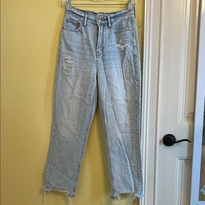 American Eagle Light Blue Distressed Women's Jeans